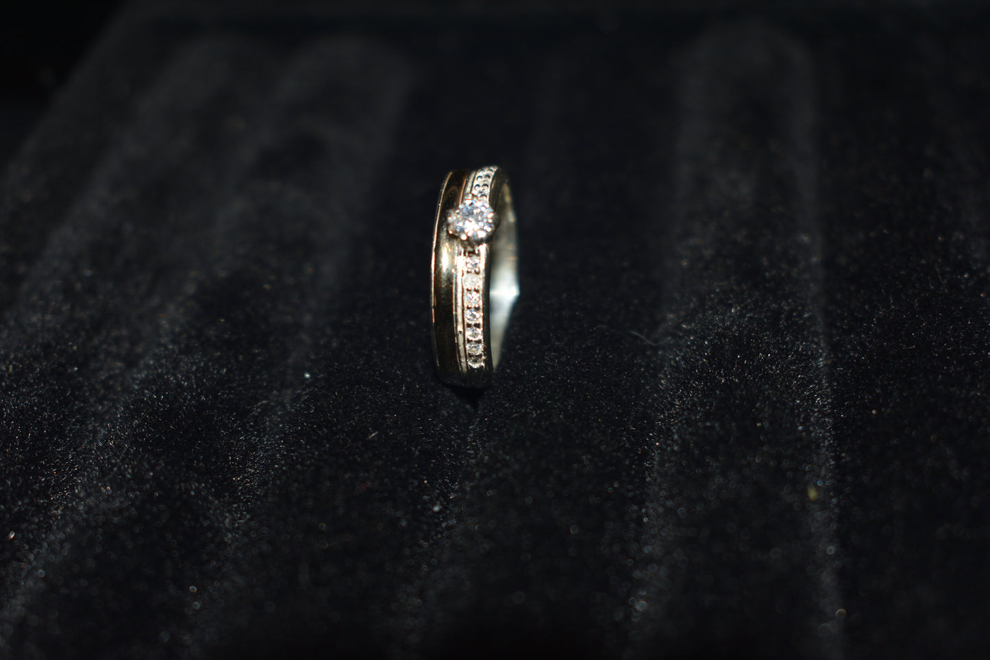 Anillo Solitario Baño en Oro S71