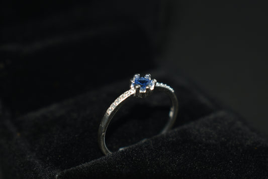 Anillo Solitario Circón Azul